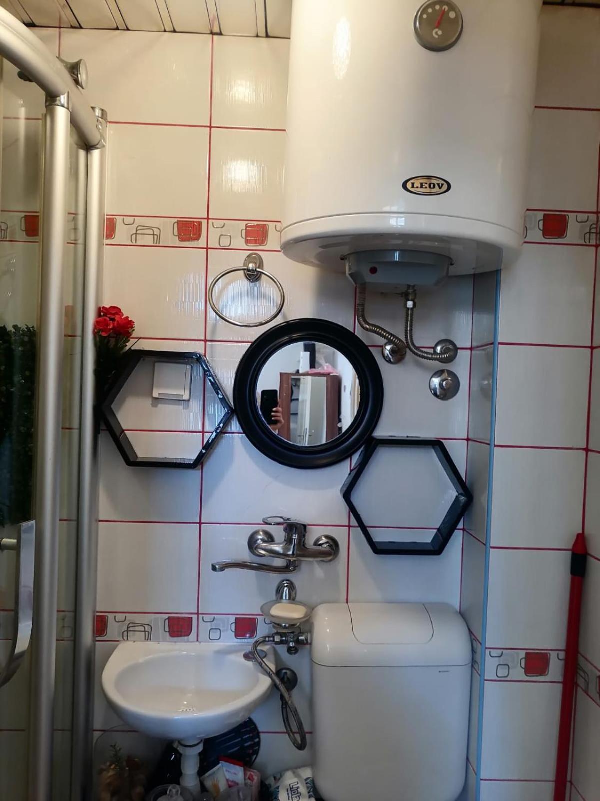 Small Low Cost Studio Belgrade Extérieur photo